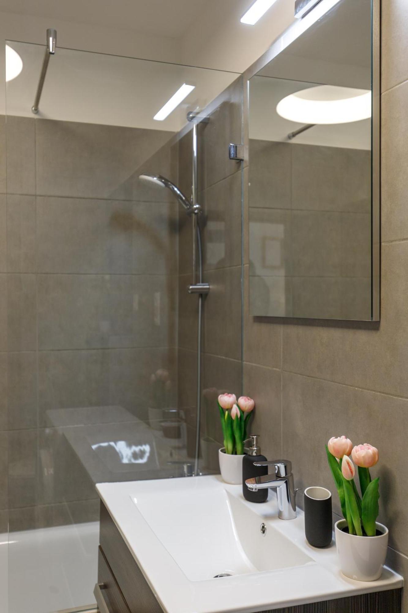 K40 Romantic Deluxe Studio In The City Center Budapest Ngoại thất bức ảnh