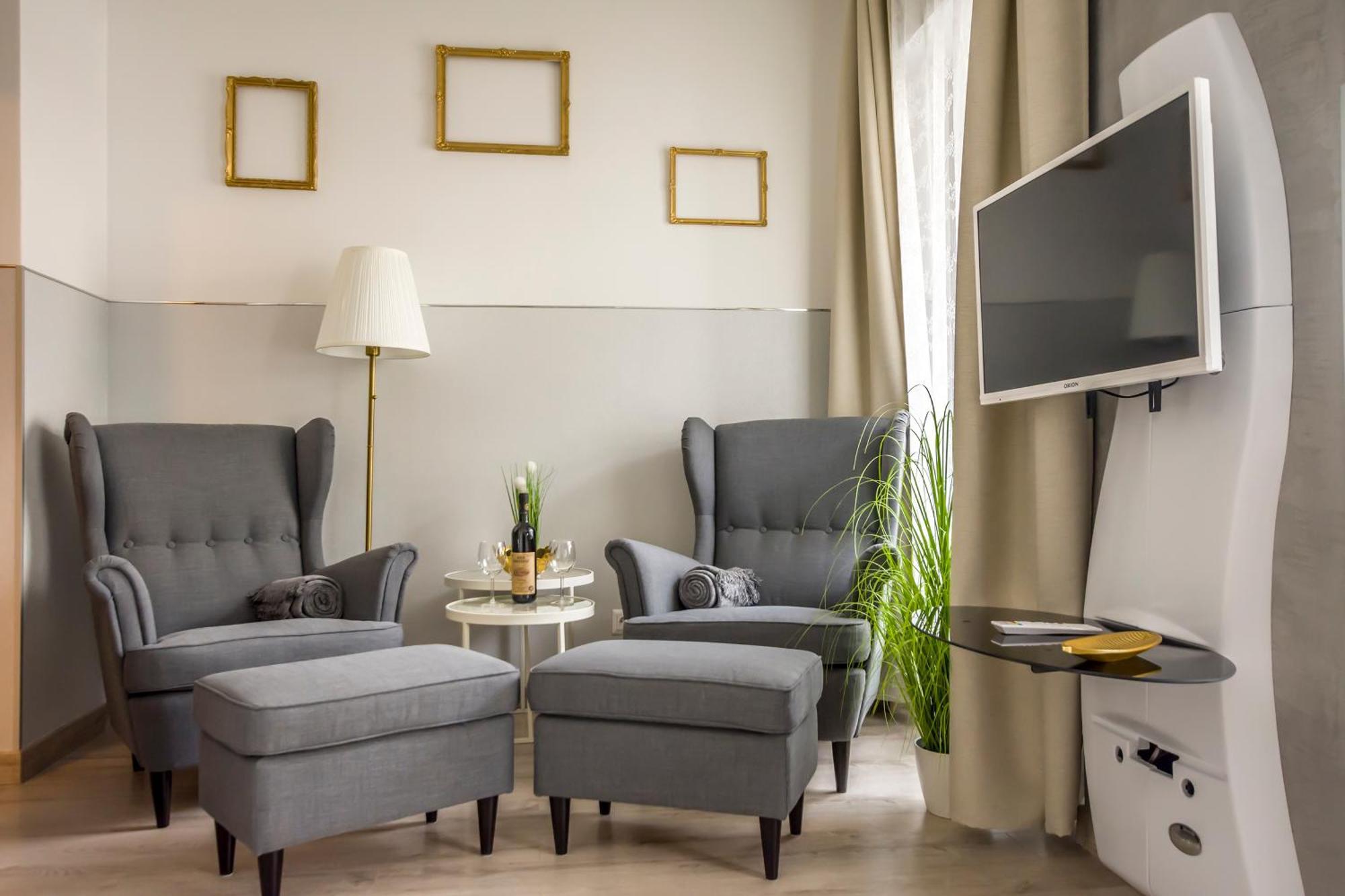 K40 Romantic Deluxe Studio In The City Center Budapest Ngoại thất bức ảnh